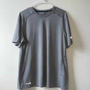 Men’s gray and white athletic t-shirt